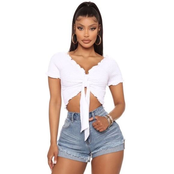 Fashion Nova Women’s White Smocked Tie Front Like Lovers Crop Top Small - Picture 1 of 13